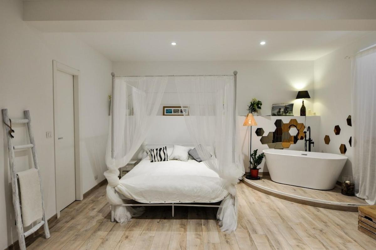 Deluxe Artistic Loft Apartment Торино Екстериор снимка